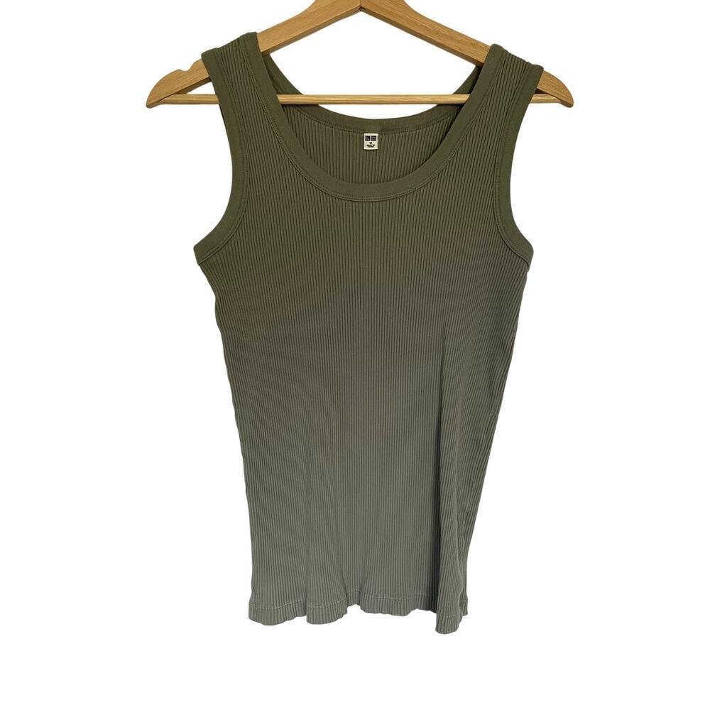 Uniqlo‎ sage green tank top ribbed knit women's size M cotton athleisure shirt